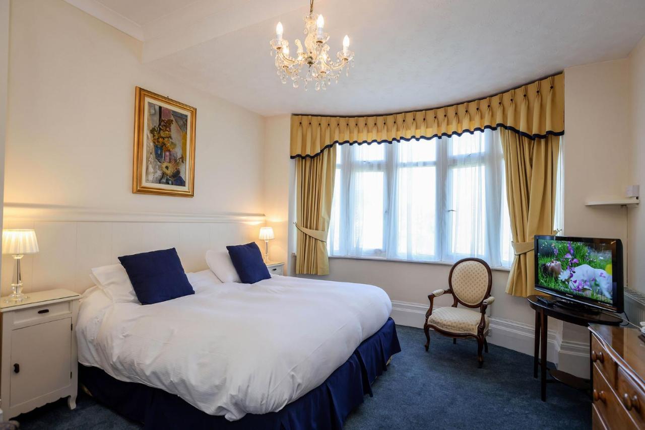 The Winter Dene Hotell Bournemouth Exteriör bild