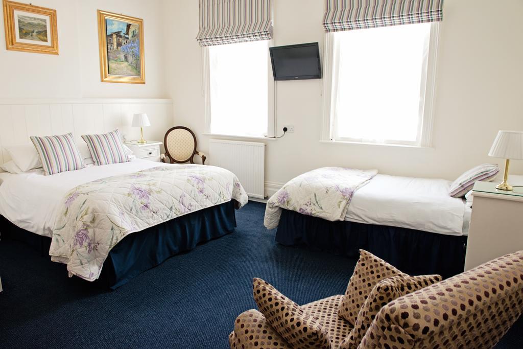 The Winter Dene Hotell Bournemouth Exteriör bild
