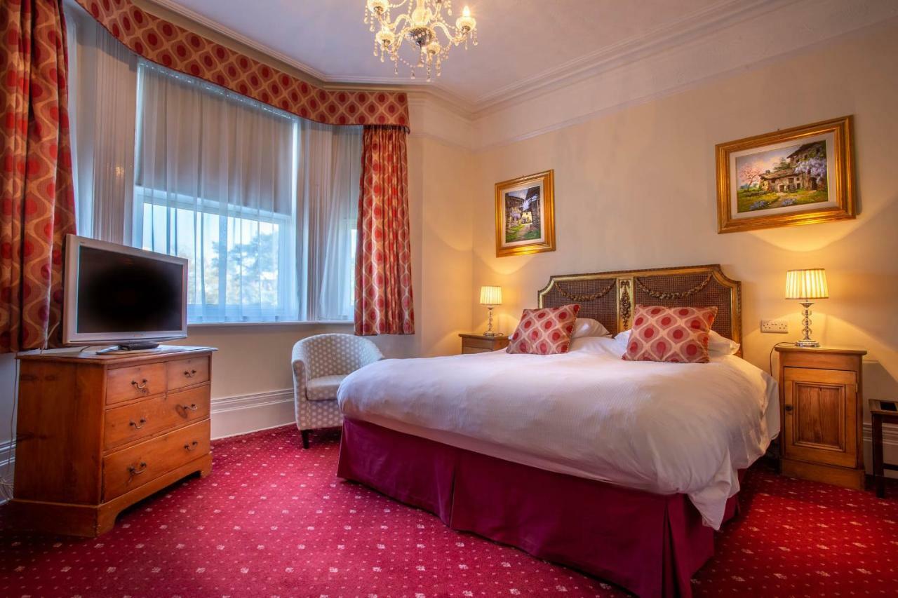 The Winter Dene Hotell Bournemouth Exteriör bild